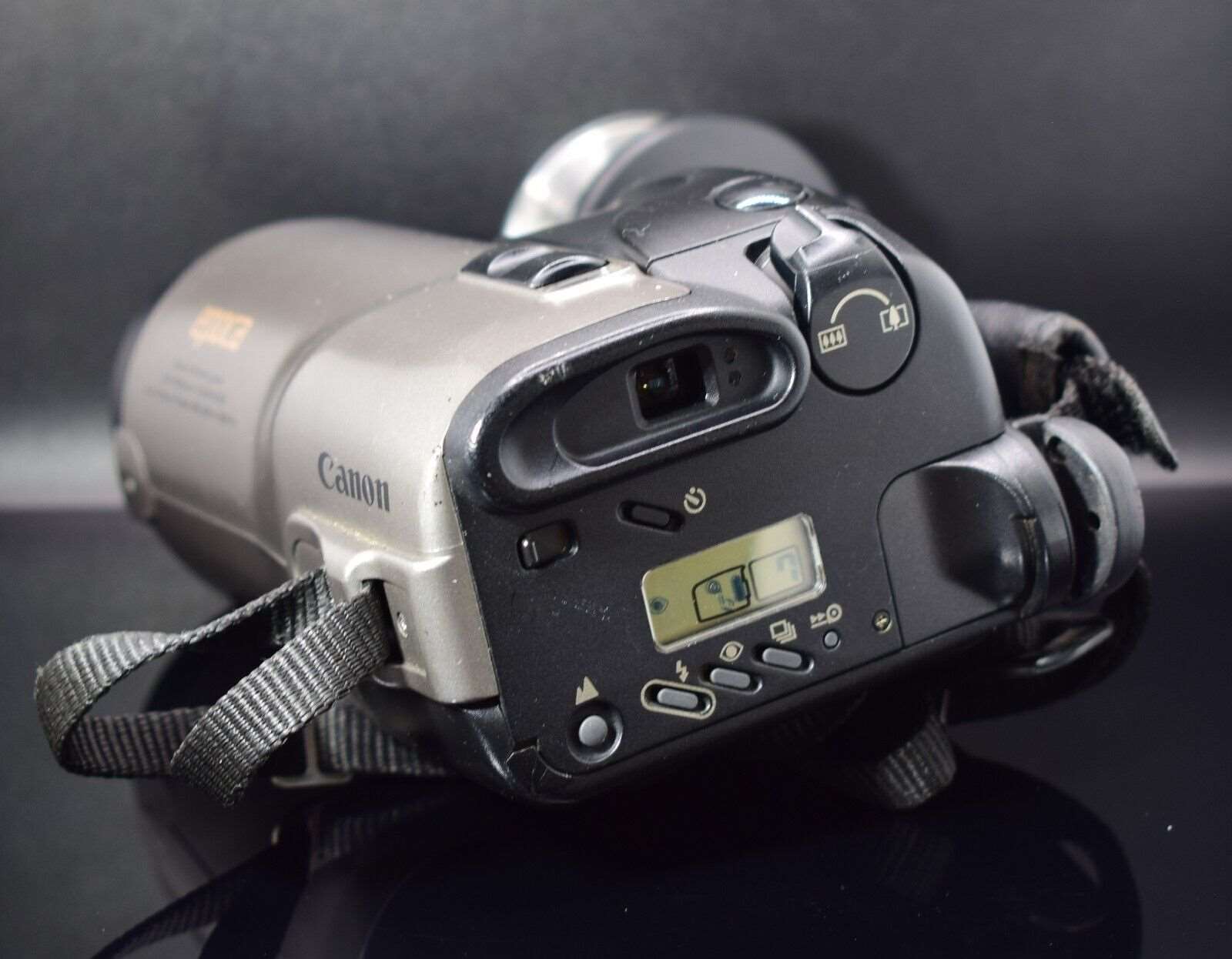 Canon epoca 35mm Film Bridge Camera 35-105mm f2.8-6.6 Zoom Lens RARE Collectible