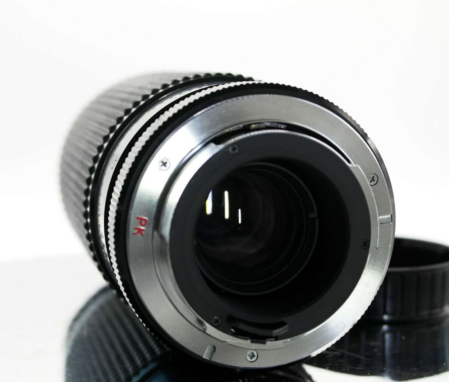 Pentax Mount Zoom Lens f80-200mm 1:4.5-5.2 Itorex with UV Filter Rear Lens Cap