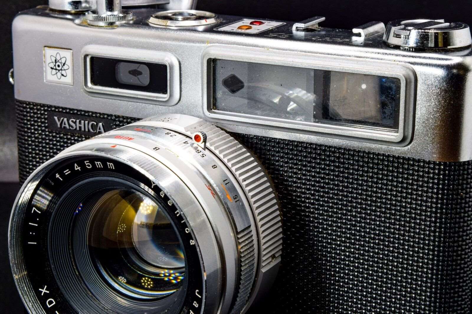YASHICA Electro 35 Film Camera 35mm in Black and Silver with YASHINON DX f1.7 45mm Lens