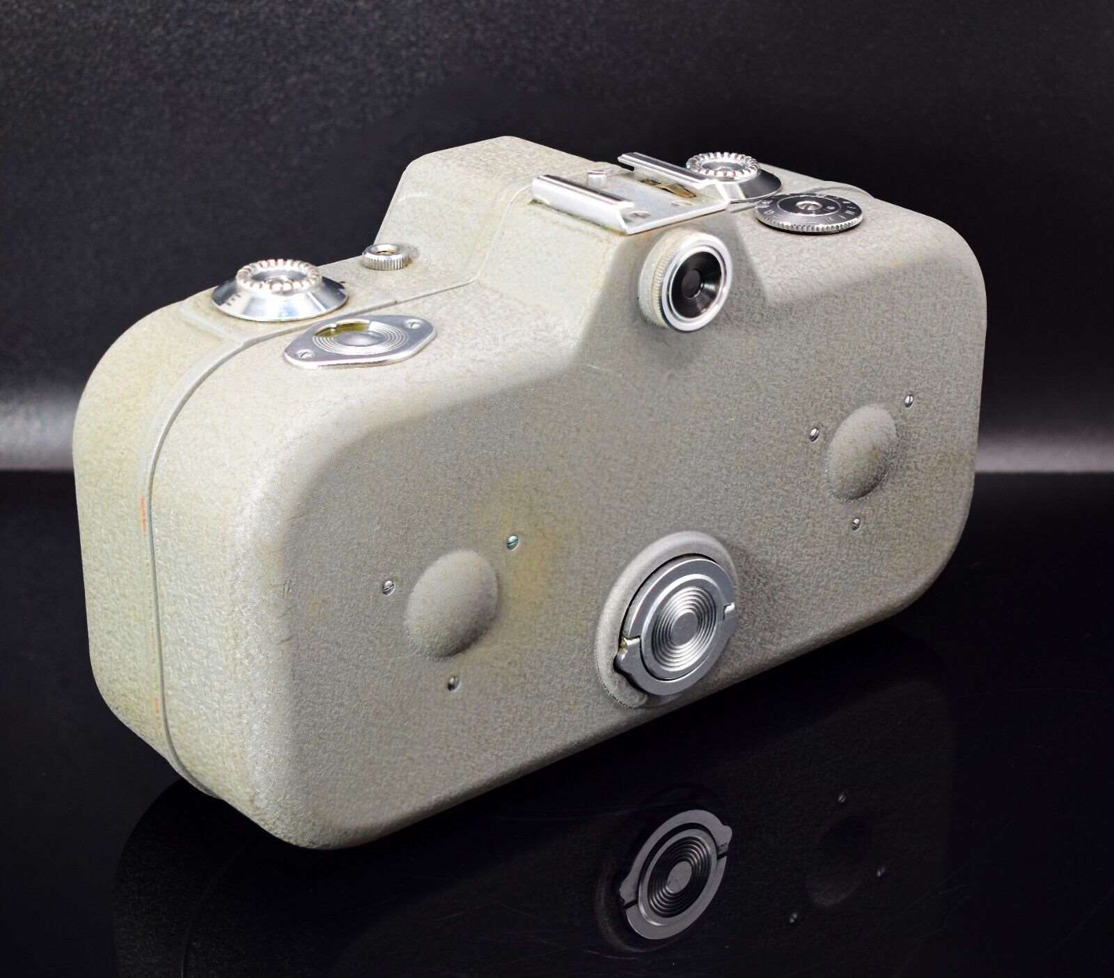 Zeiss Ikon Movikon 8 8mm Vintage Cine Camera Grey Box Case and Instruc –  duckling cameras