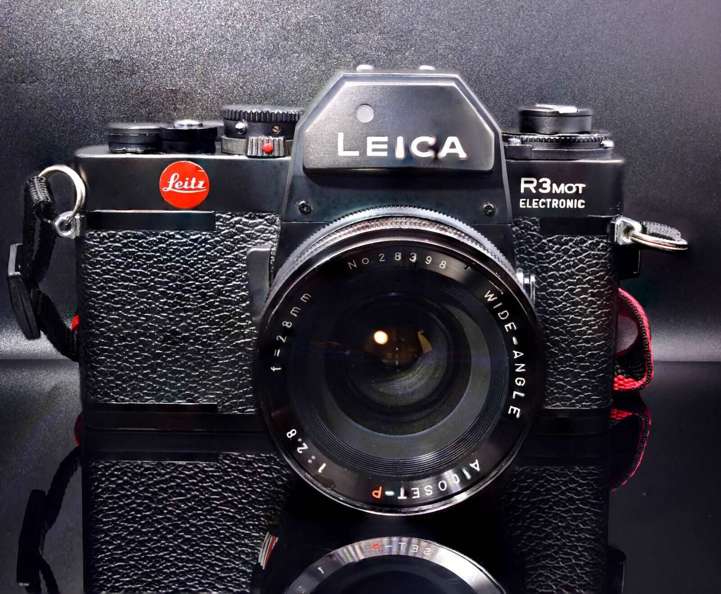 LEICA R3MOT Leitz Electronic 35mm Film Camera cw Wide Angle f2.8 28mm Lens