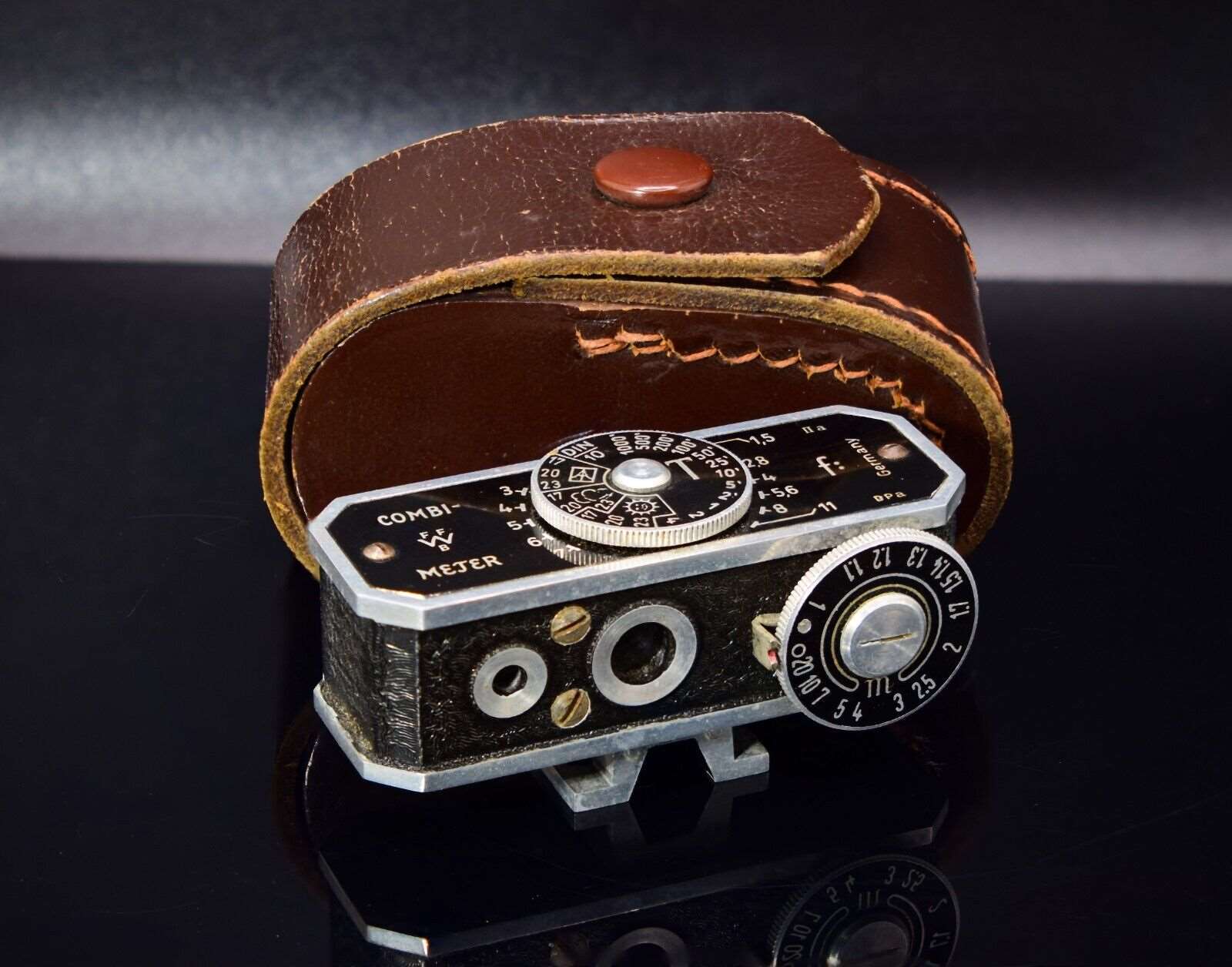 Vintage Wata FFWB Combi Meter Rangefinder Light Exposure Meter & Leather Case