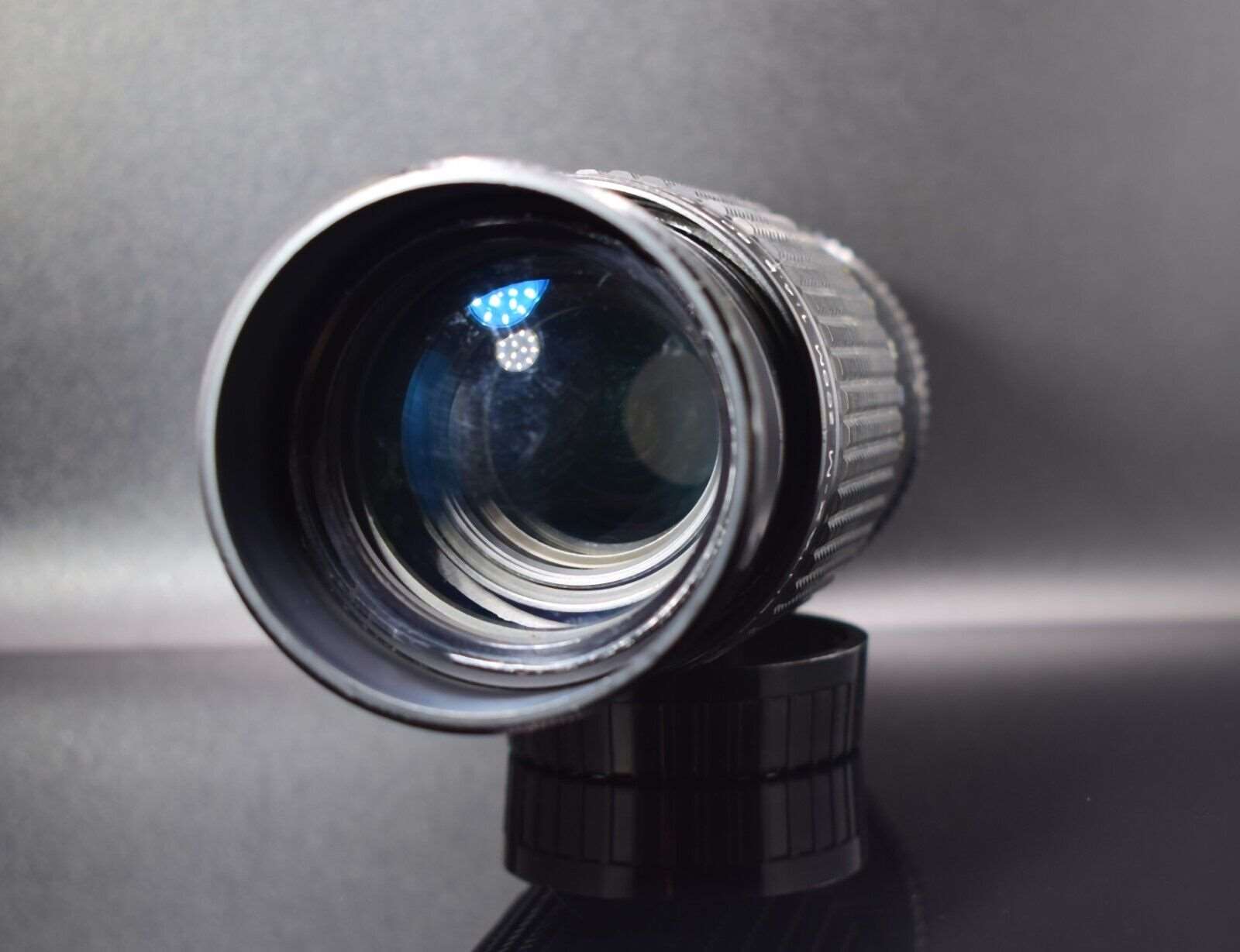 ASAHI Pentax Camera Zoom Lens SMC Pentax-M Zoom f4.5 80-200mm in Black with Caps
