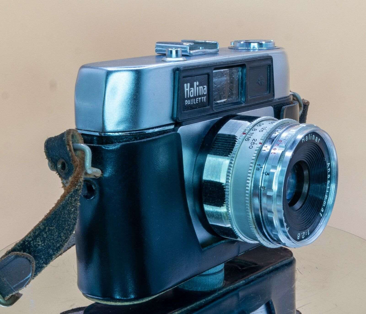 Halina Paulette 35mm Rangefinder Collector's Camera & Original Leather Case